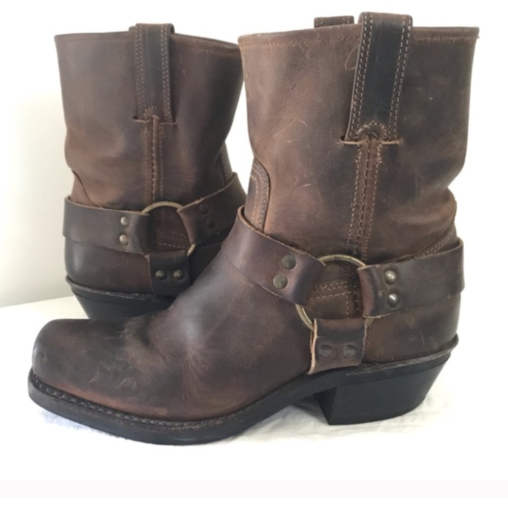 Frye mid rise heeled boots